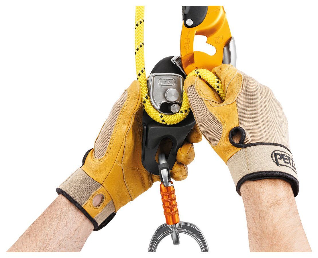 Rig, self-braking descender